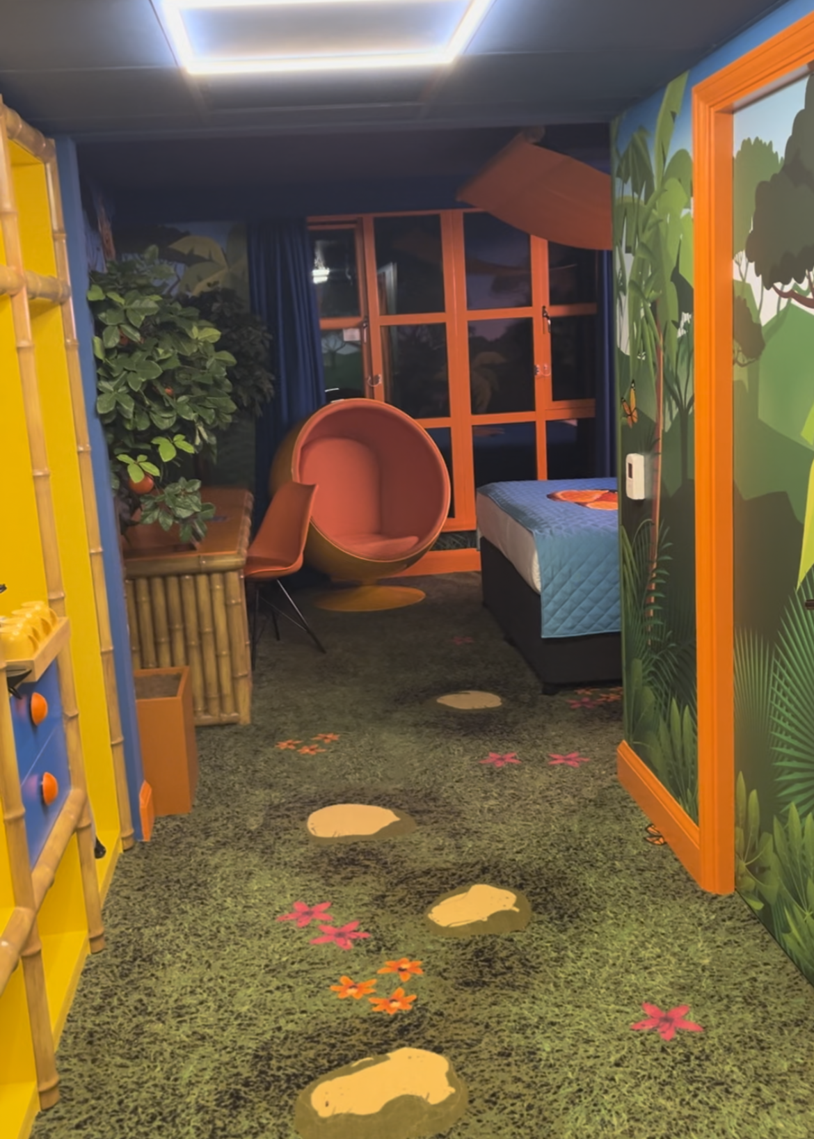 Capri sun themed room chessington world of adventures 