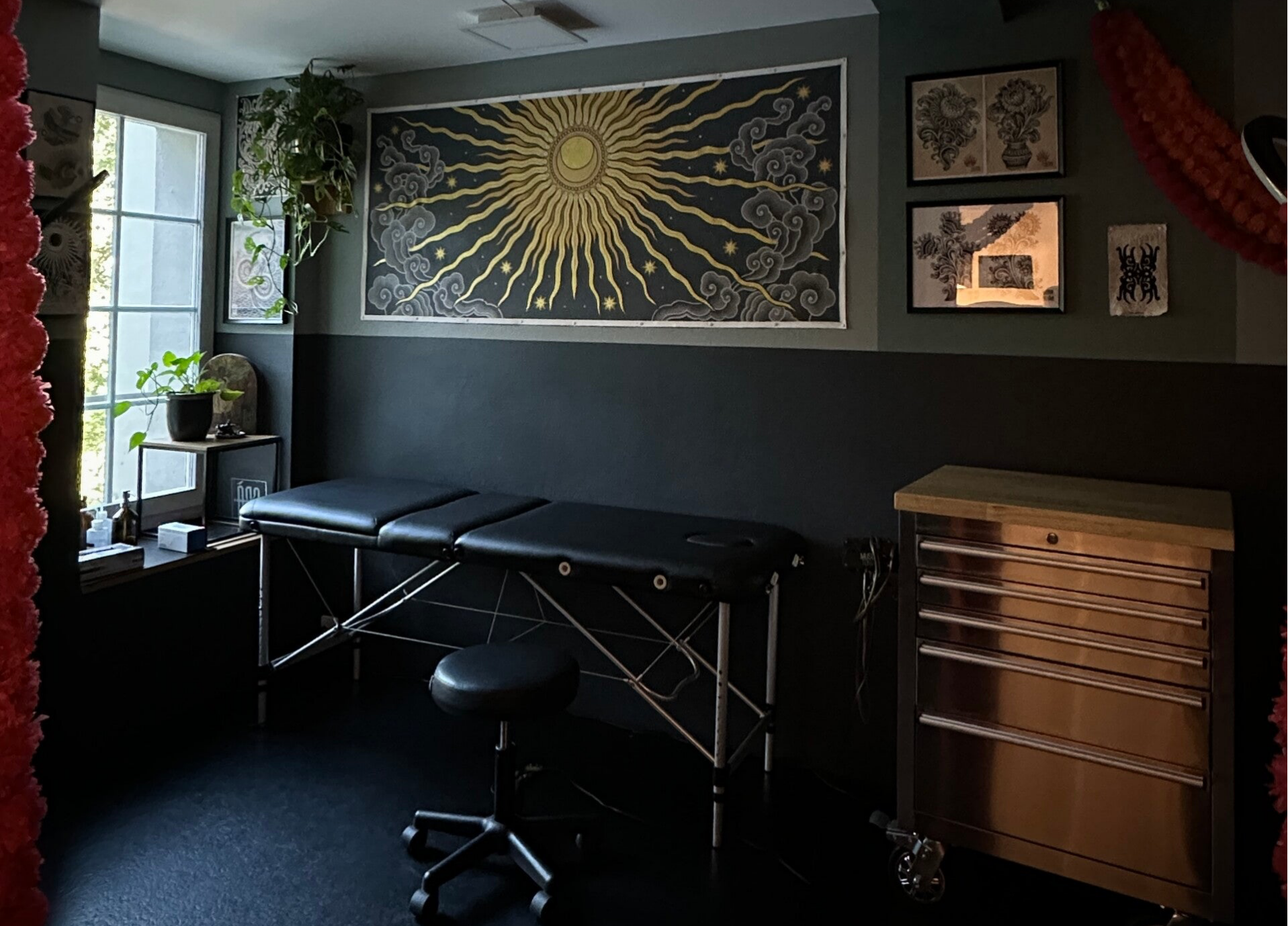 Tattoo Tattoostudio arbeitsplatz tattooshop bern
