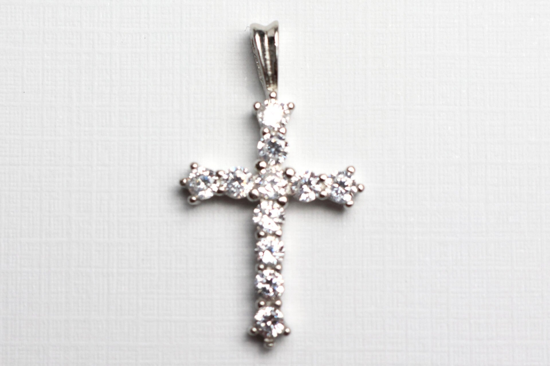 Zirkonia Kreuz mit Kette