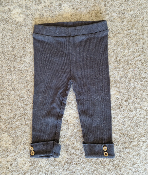 Broekje knoopjes 74-80