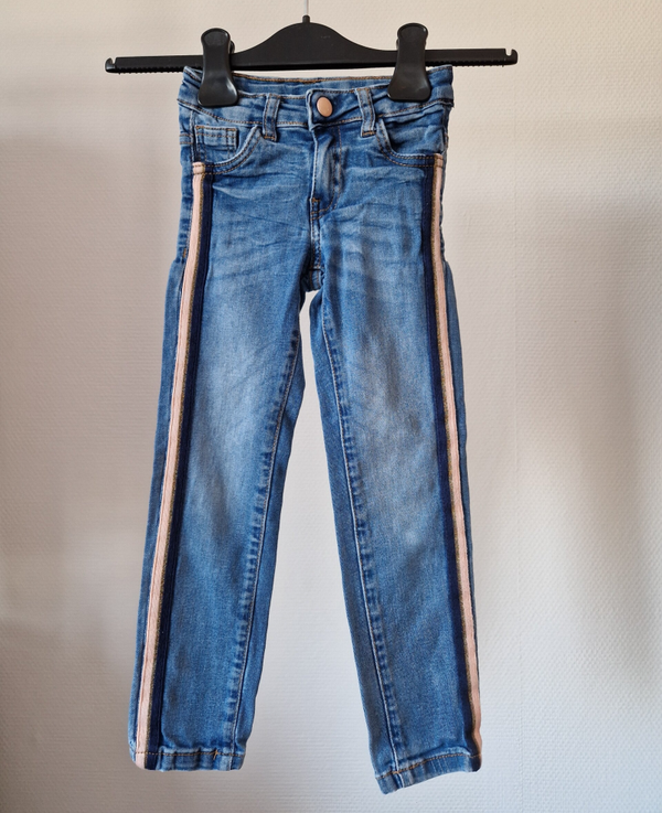 Spijkerbroekje 110 (Nieuw)