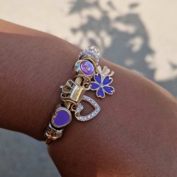 Silla's Purple Bracelet (Met bedeltjes)