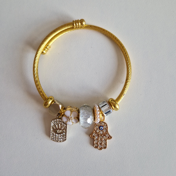 White Eye Bracelet (Met bedels)