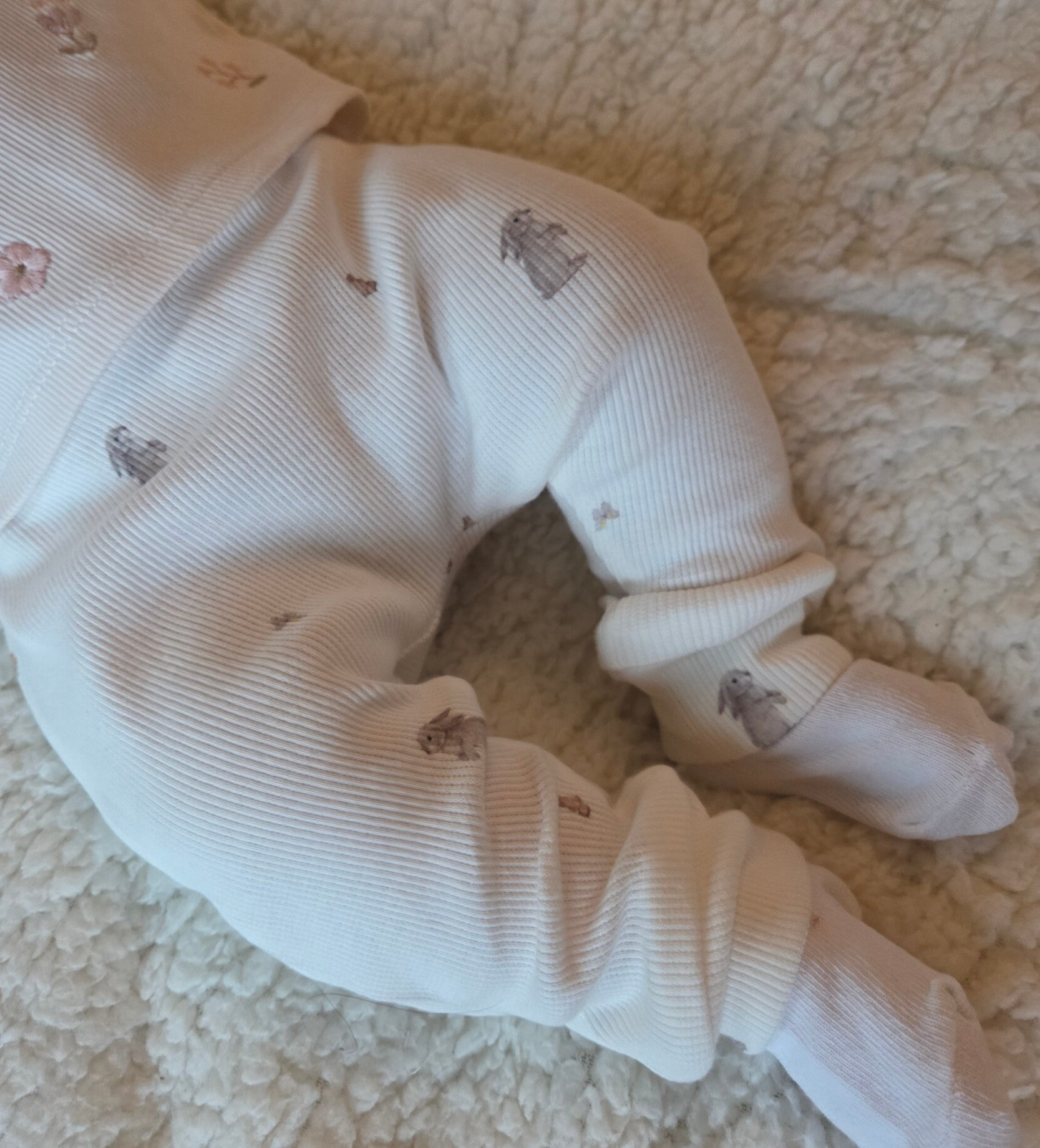 Broekje konijntje unisex handmade 56-62