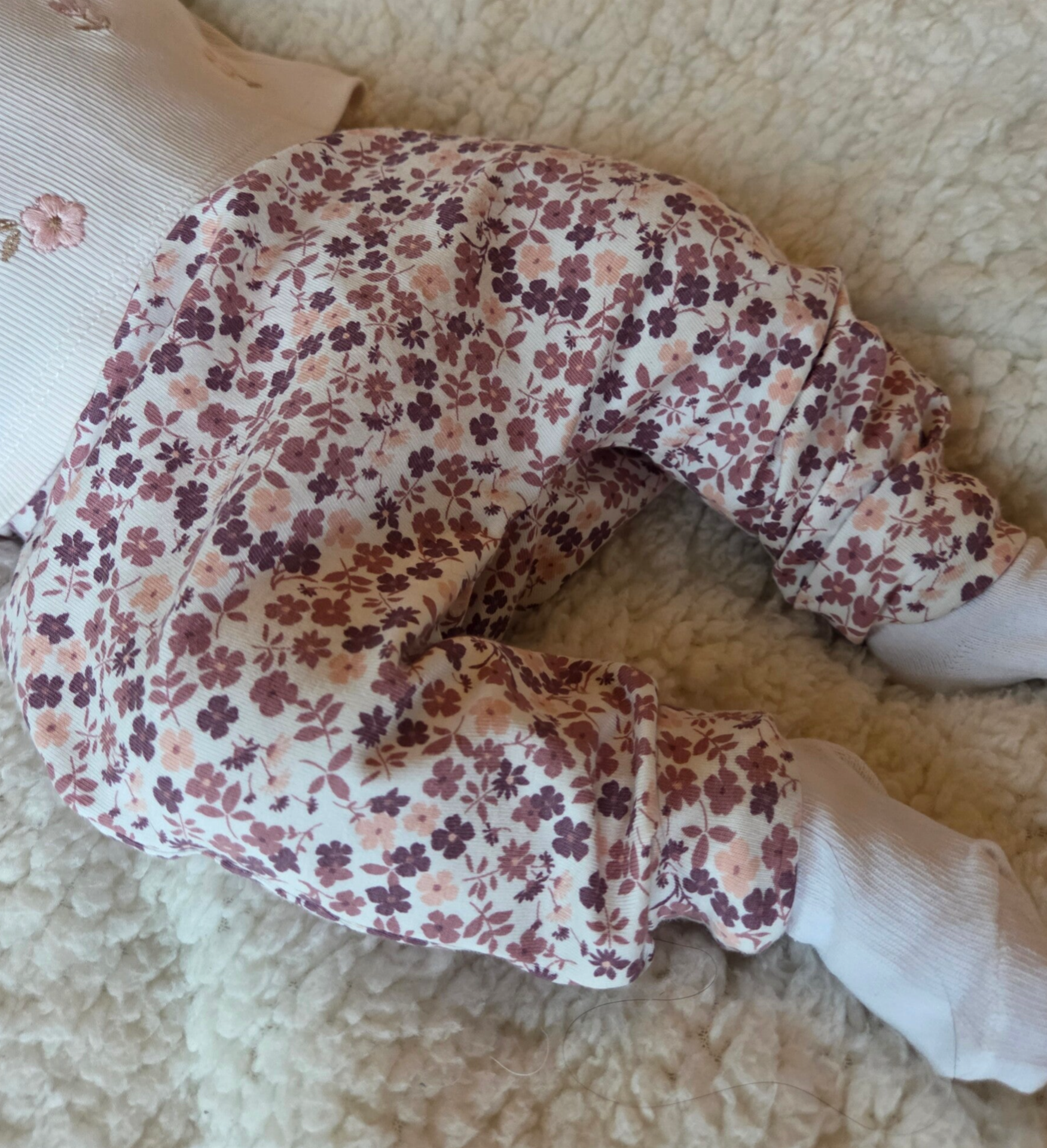 Purple flower broekje 62