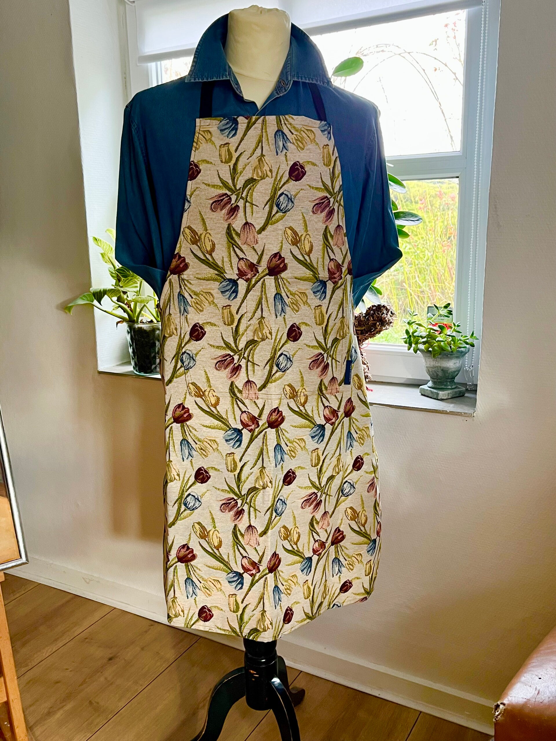 Forklæde i gobelin tulipan