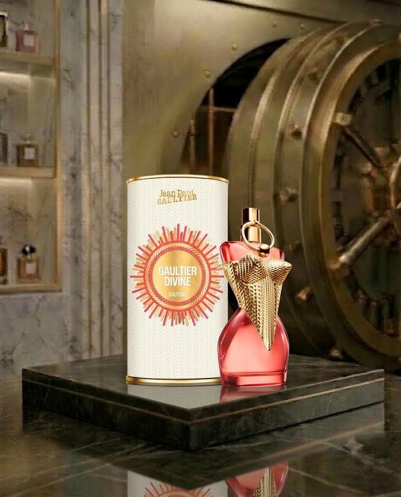 JEAN PAUL GAULTIER — DIVINE COUTURE