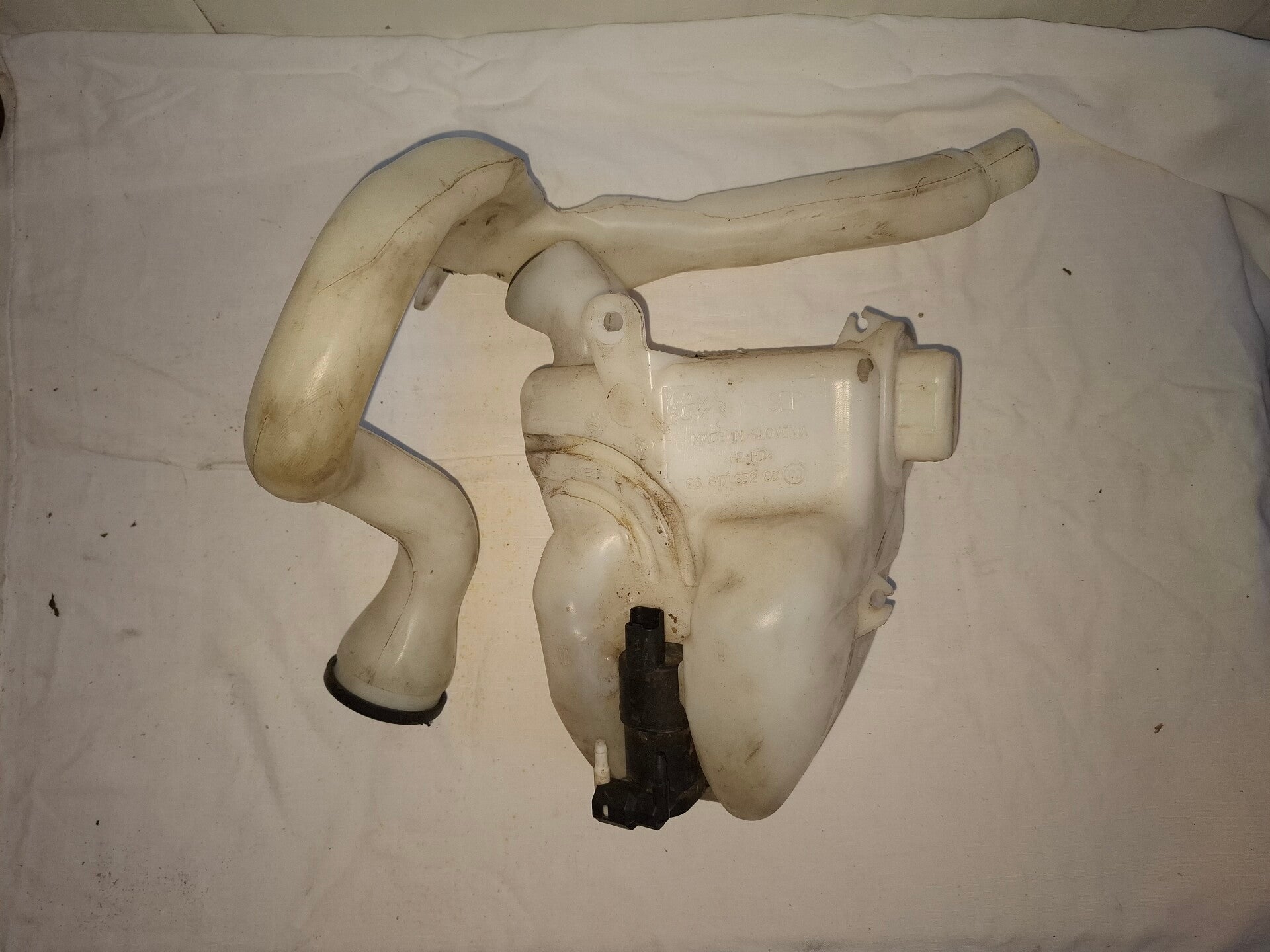 RESERVOIR LAVE-GLACE CITROEN C3