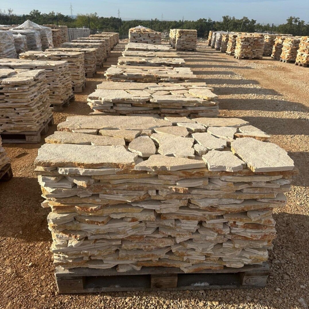 Kroatische Polygonalplatten aus Kalkstein