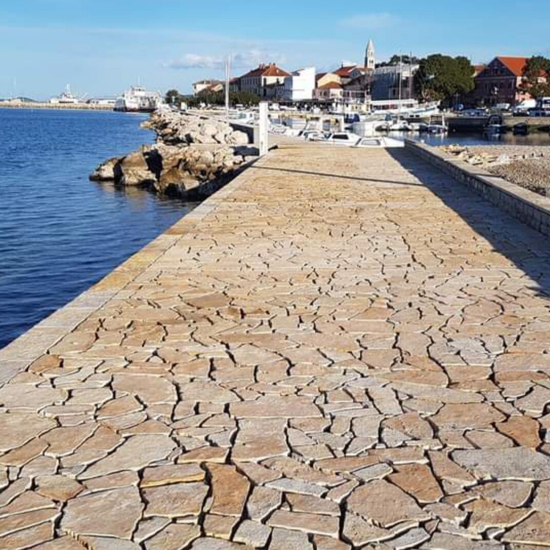 DALMATIA CREMA PREMIUM Polygonalplatten