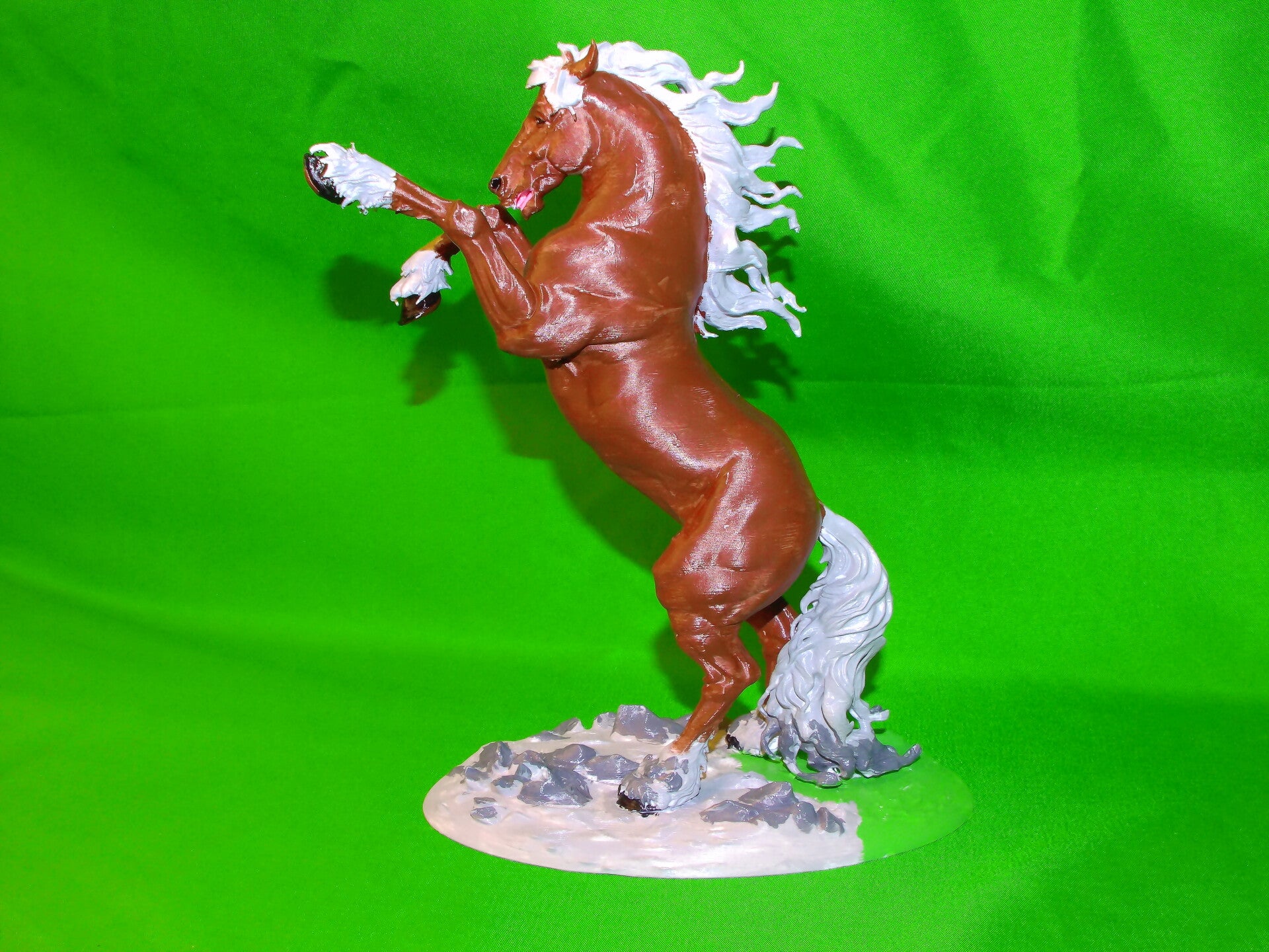 Dekorative Pferdefigur – elegant & detailreich gestaltet