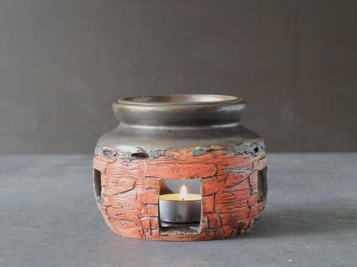 Essential Oil Burner - Irish Cottage