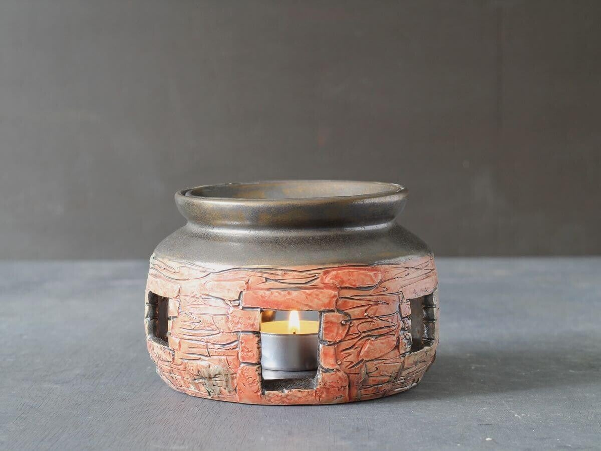 Essential Oil Burner - Irish Cottage