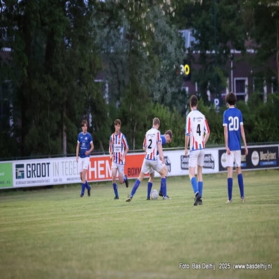 085-1r1a5544-standard.jpg