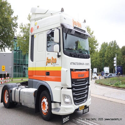 236-1r1a8290-standard.jpg