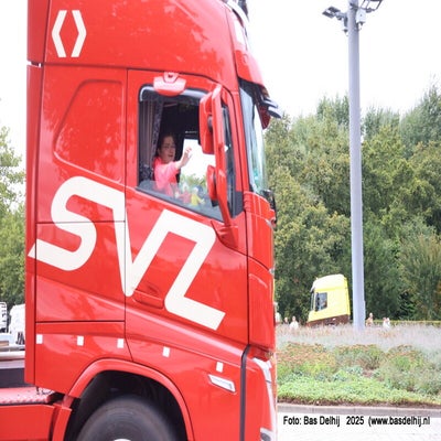 239-1r1a8293-standard.jpg