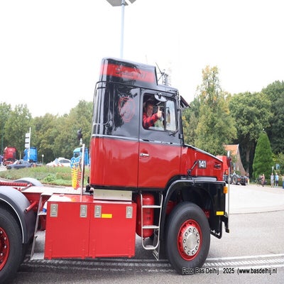 248-1r1a8302-standard.jpg