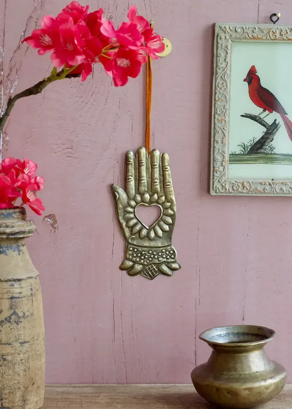 Ex-Voto handornament met hartdetail