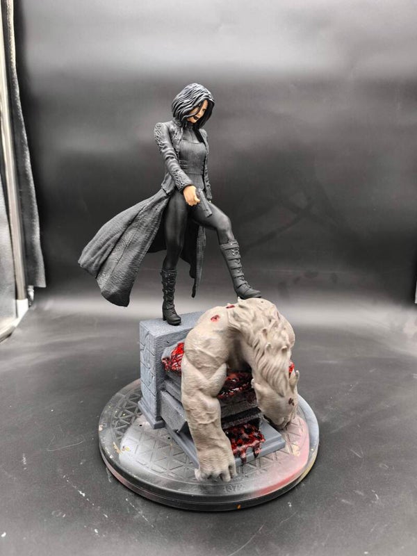 "Selene: La Death Dealer Scatenata"