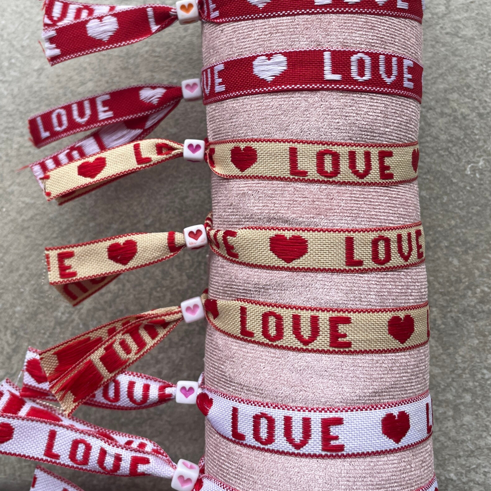 Armbandje lint LOVE - Beige