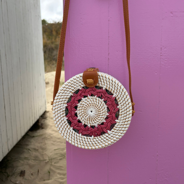 Ronde Rattan Tas handgevlochten in Bali - Off white en Fuchia
