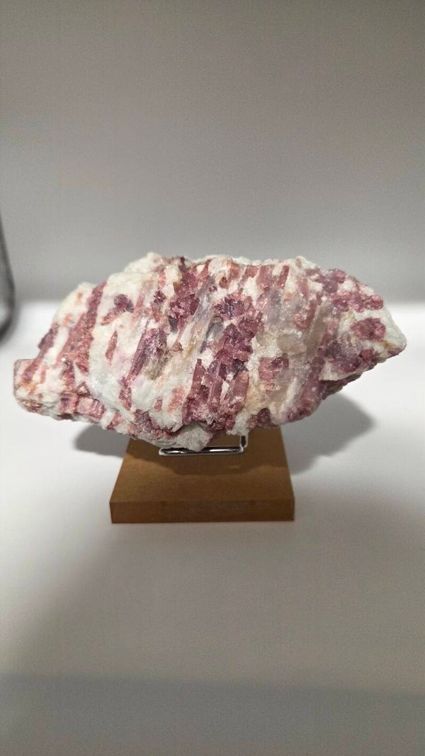 Ruwe roze toermalijn