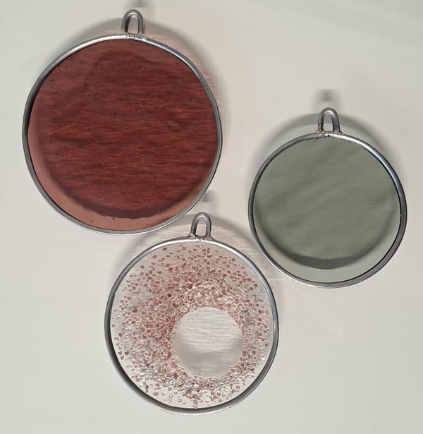 Raamhangers oud roze/grijs rond