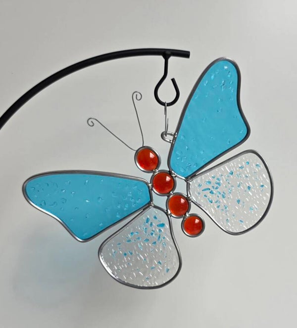 Vlinder aqua blauw met clear glas en sprankelend rood in 3D met fuse vleugels