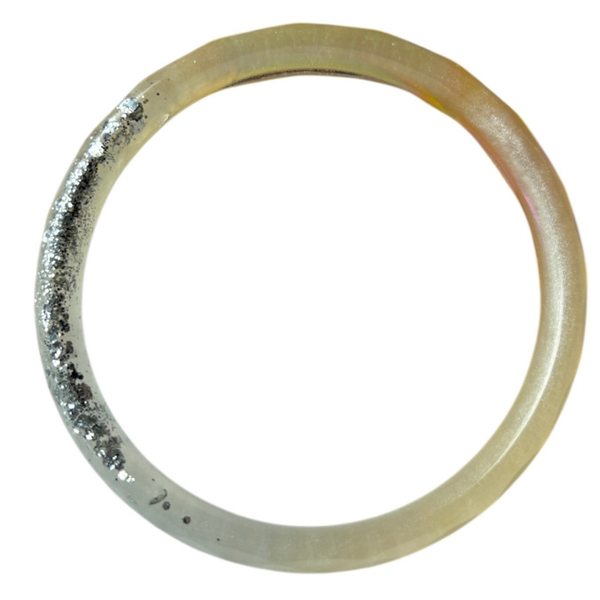 Bracelet qui fait briller votre poignet