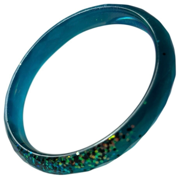 Mini bracelet qui fait briller un mini poignet