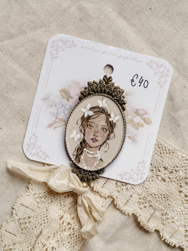 'Lady with the Butterflies'︱ Brooch