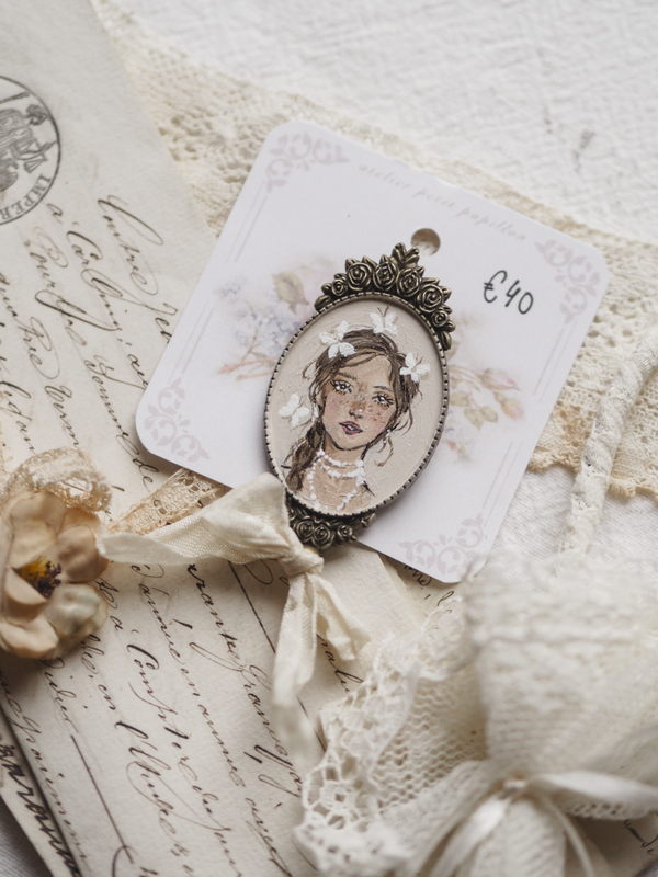 'Lady with the Butterflies'︱ Brooch