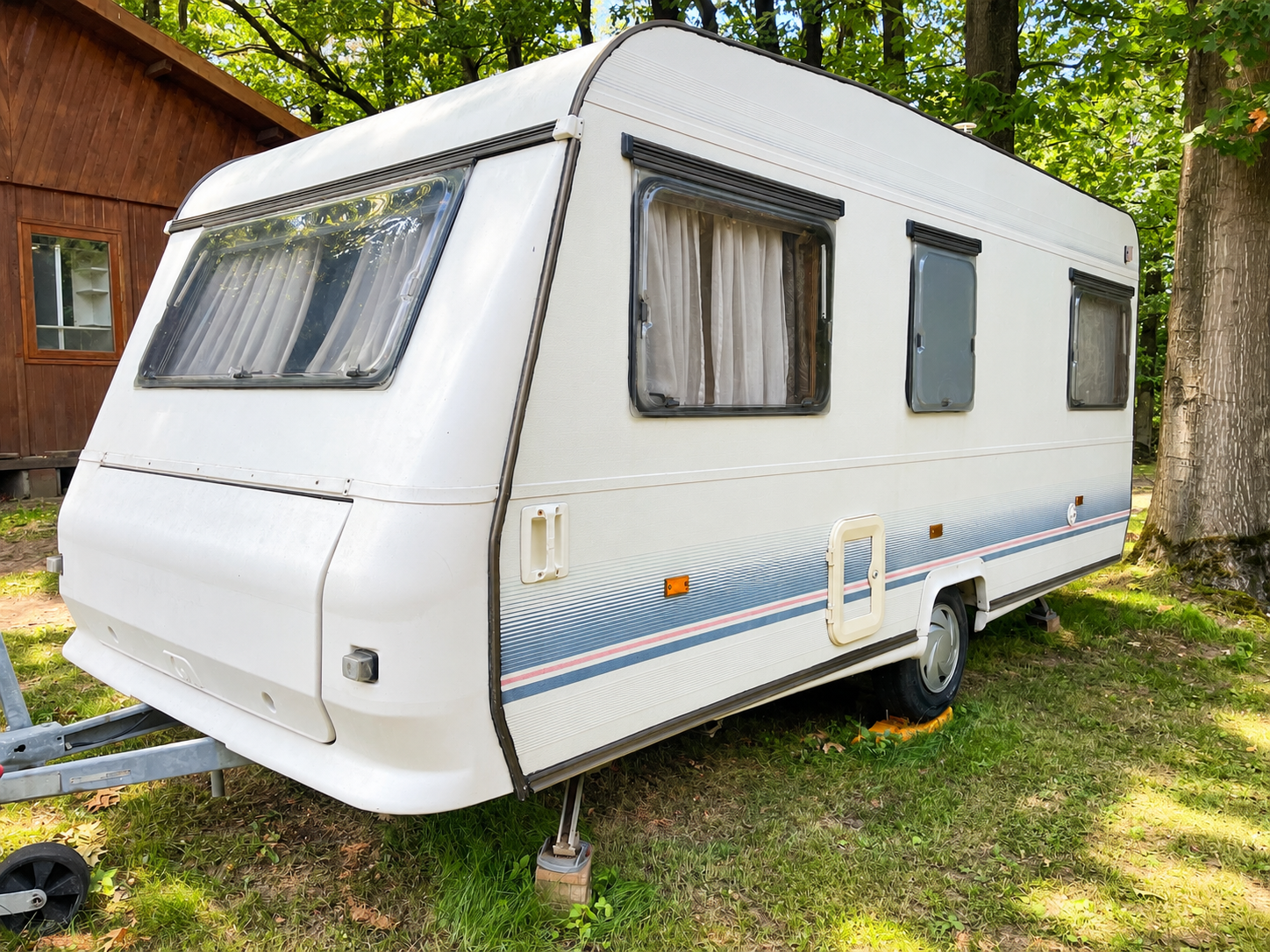 4 persoons caravan, ideaal als starters caravan, bj 1990