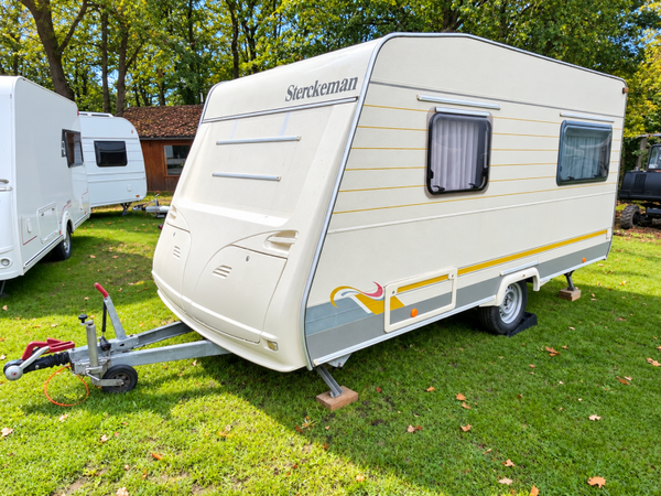 Sterckeman 420, 4 persoons, fransbed, bj 2004