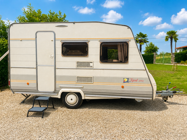 Caravan Sterckeman 370, 4 persoons, stapelbed