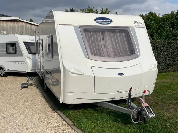 Caravelair Luxe 520, 2010, Queensbed, Voortent