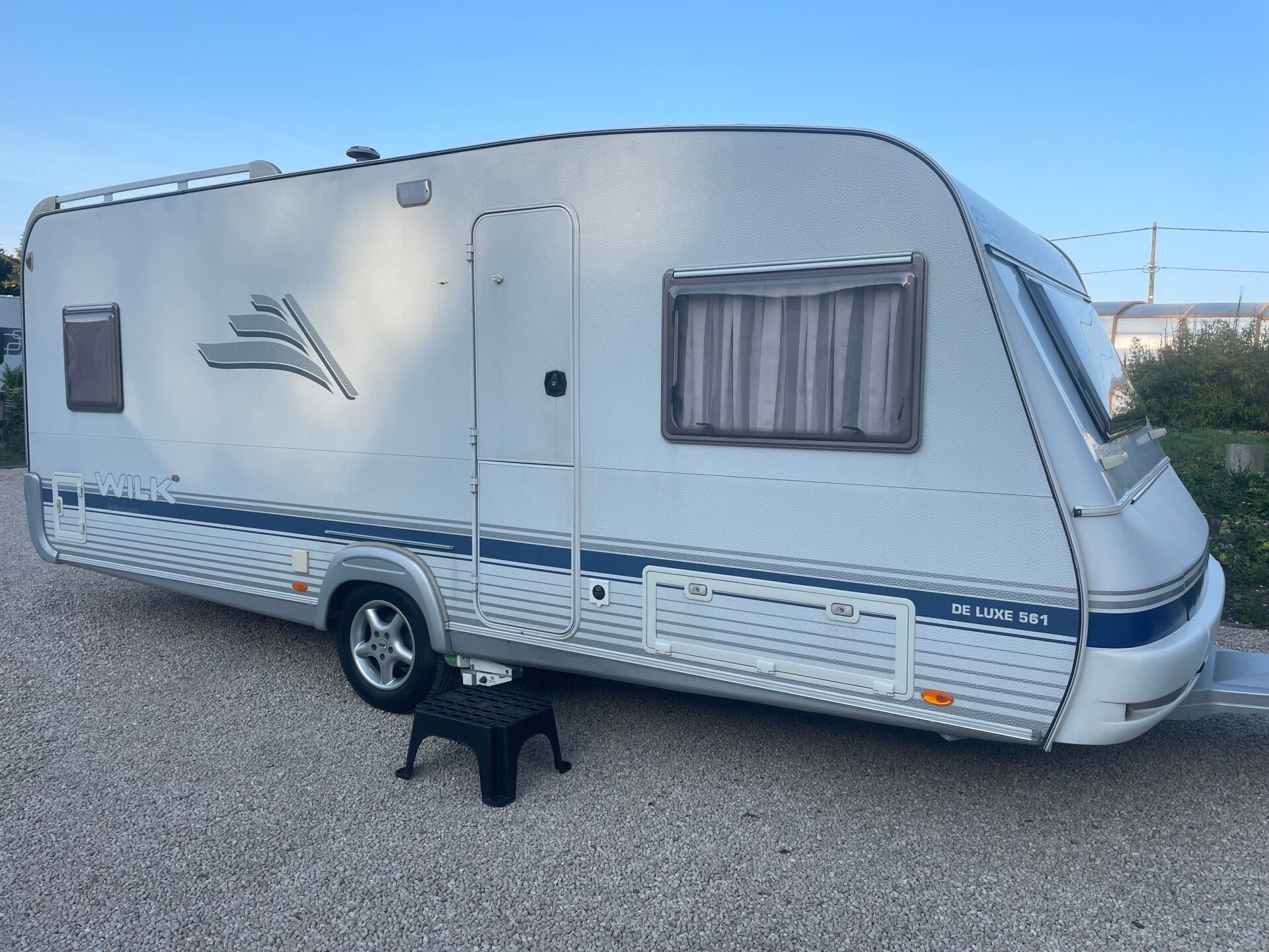 Wilk De Luxe 561, Mover, Rondzit, zeer groot, caravan breedte 250 cm