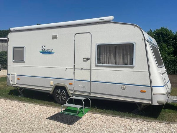Caravan Knaus, 4 persoons, Mover, vaste luifel, tent