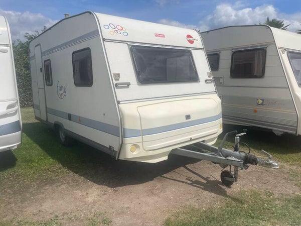 Zeer propere caravan Burstner, 4 persoons