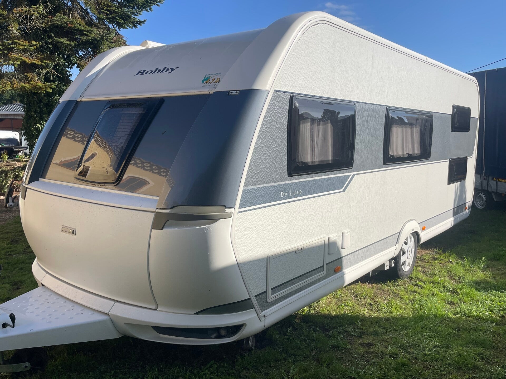 Hobby 545 KMF, 6 persoons, Mover, Airco, Fietsenrek, Bj 2016, stapelbed, Rondzit,