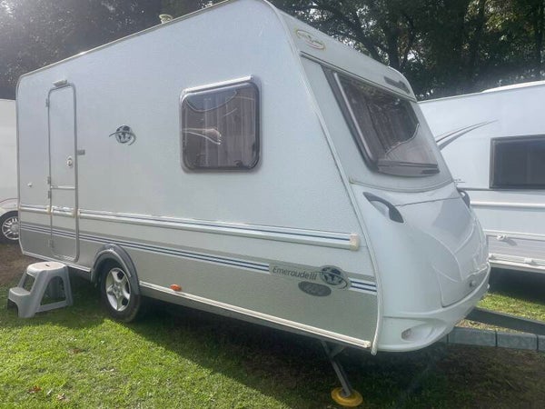 Caravelair Emeraude 400, Mover, zonnepaneel, microgolf, voortent, Bj 2010