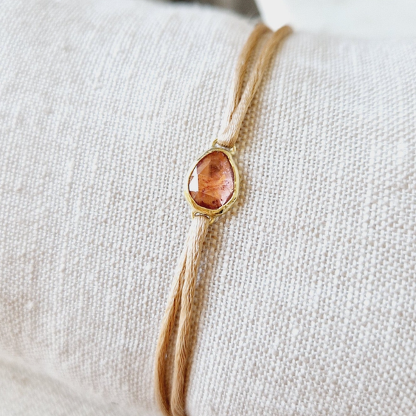 Gem bracelet Satin- Toermalijn gezet in 14 kt geelgoud