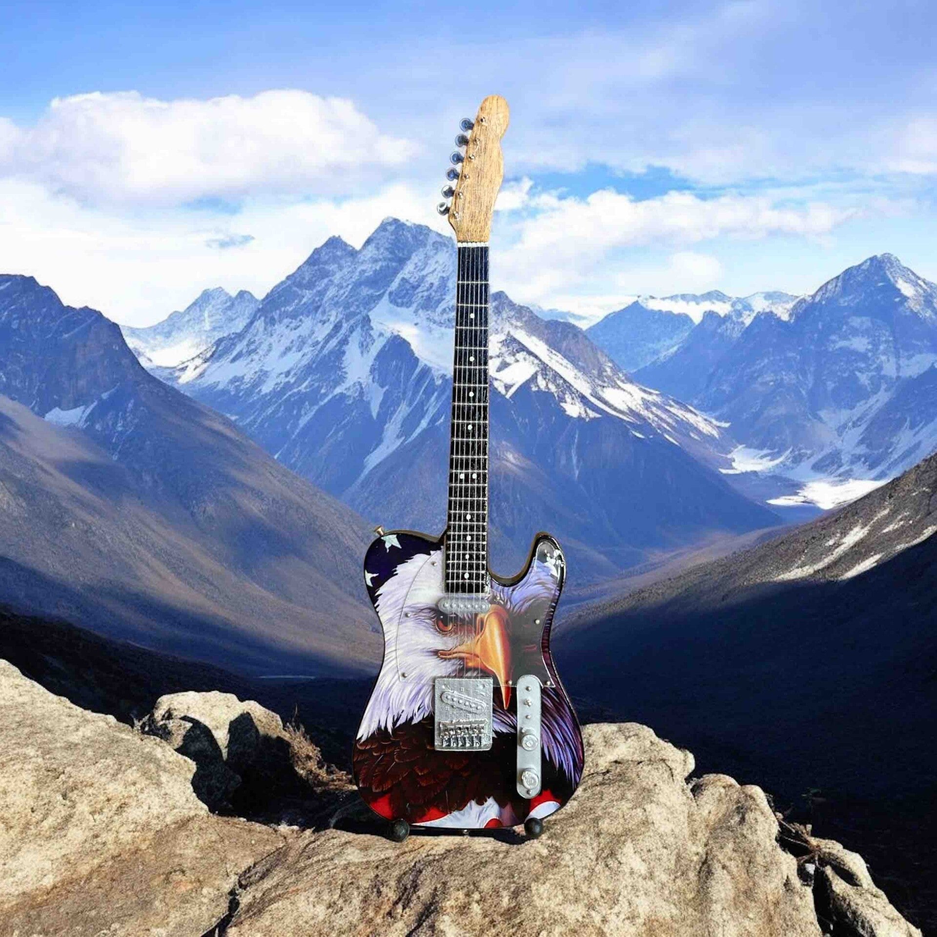 Guitare Miniature - Aigle - 24,5 cm