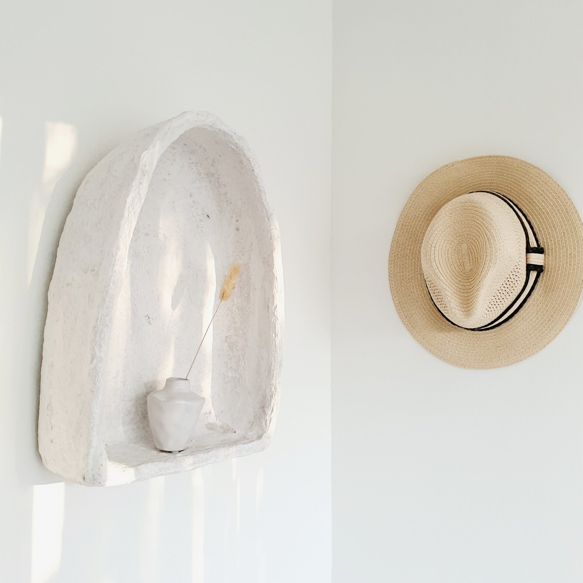 Papier-mache wandkastje M