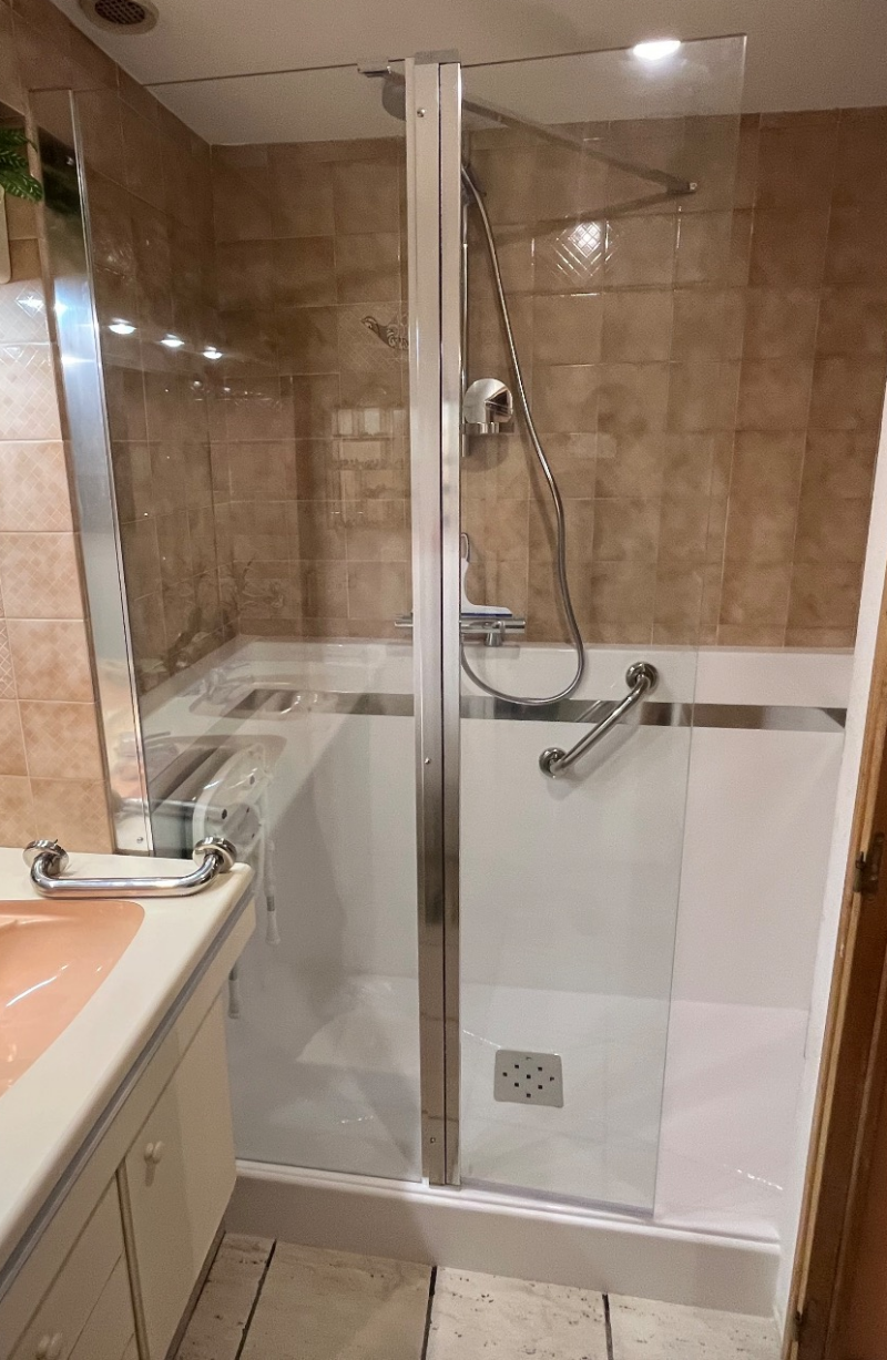 Douche senior à La Chapelle-sur-Erdre