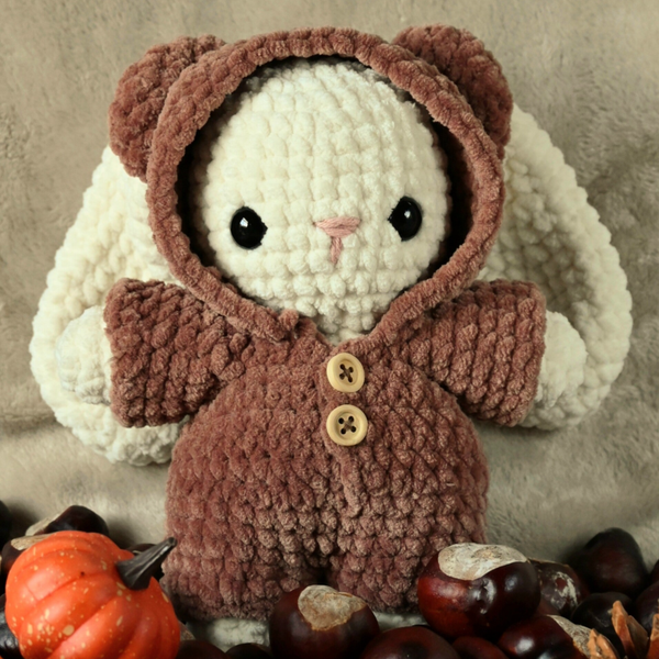 Konijn 'Fluffy' met outfit