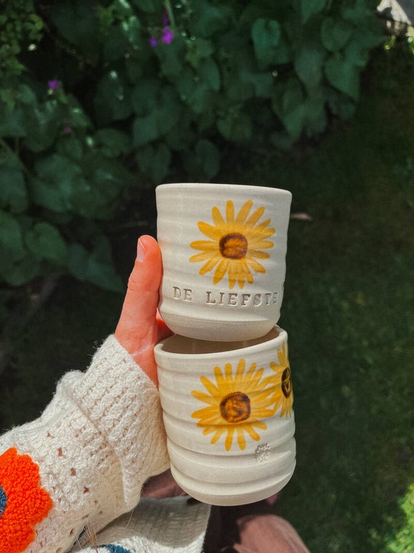 kopje zonnebloemen - de liefste