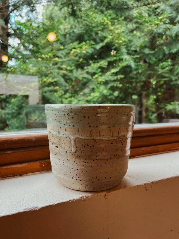 bloempot licht groen & cream - spikkel