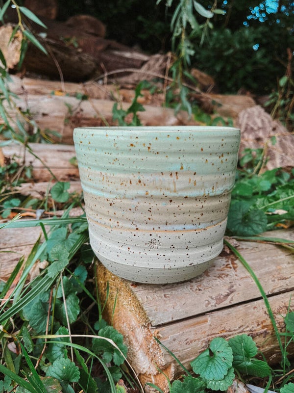 bloempot licht groen & cream - spikkel