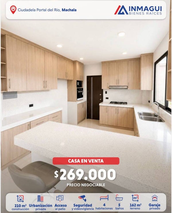 En venta: amplia casa en la Ciudadela Portal del Río, Machala